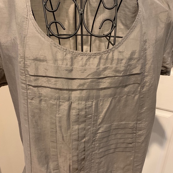 GAP silver cotton/silk blend Short sleeve top - Picture 2 of 7